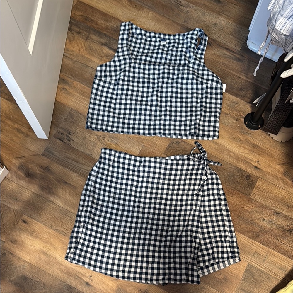 Old Navy White & Blue Checkered Set